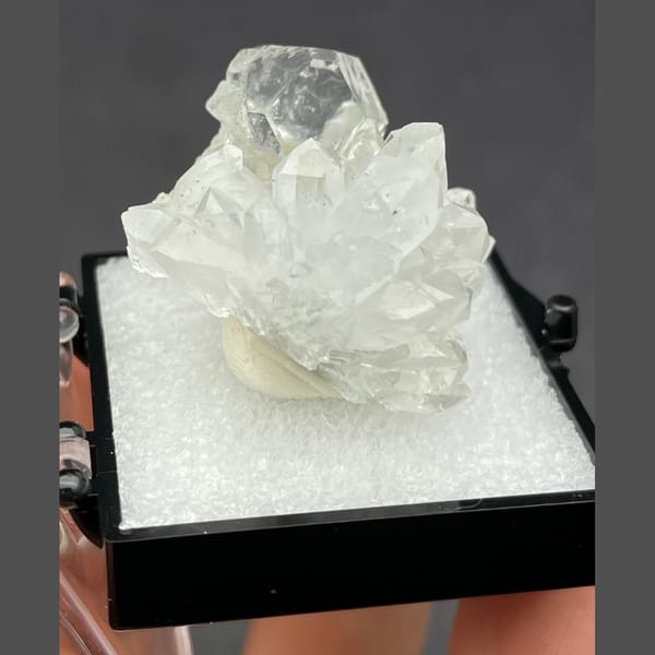 Fluorite with quartz from Fujian — detail view