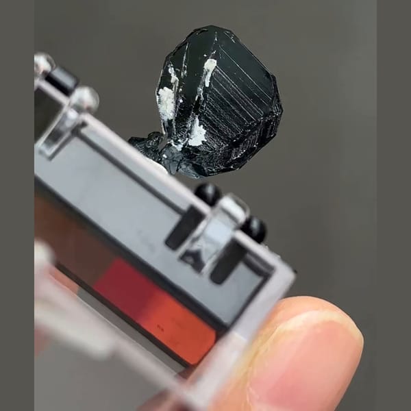 Mirror specular hematite from Zhangjiakou — detail view