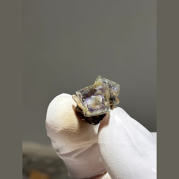 Small zoned fluorite with quartz and pyrite from Yaogangxian — complete view