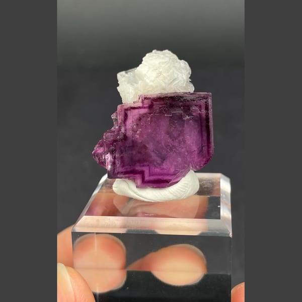 Purple fluorite from Hunan — alternate view