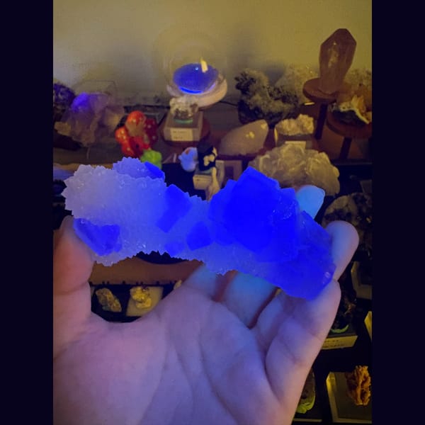 White quartz cluster with green fluorite from Fujian — alternate view