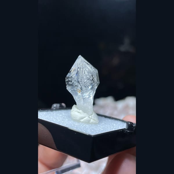 Small clear sceptre quartz crystal from Pakistan — detail view