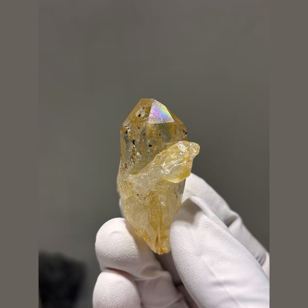 Golden iron glazed quartz floater from Pakistan — detail view