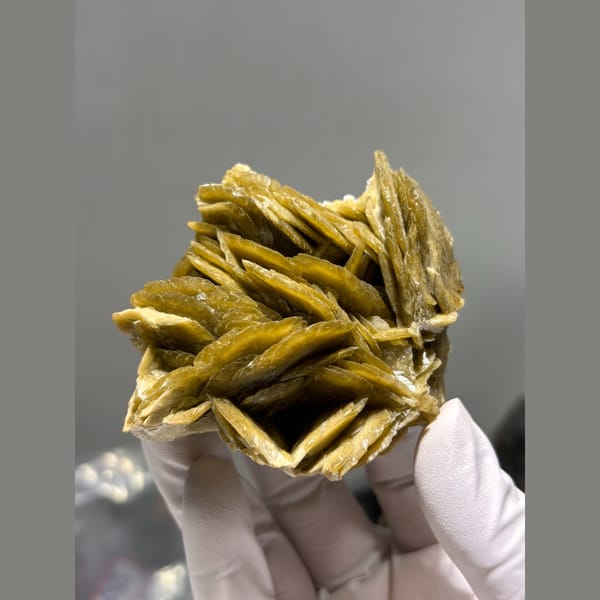 Yellow green bladed siderite with dolomite from Guizhou — alternate view