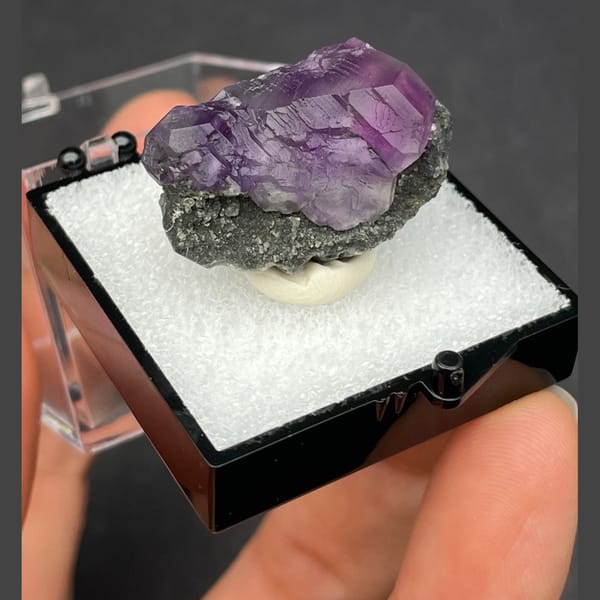Tanzanite blue fluorite from Fujian — detail view