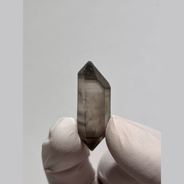 Slender hat elestial quartz from Yunnan — complete view