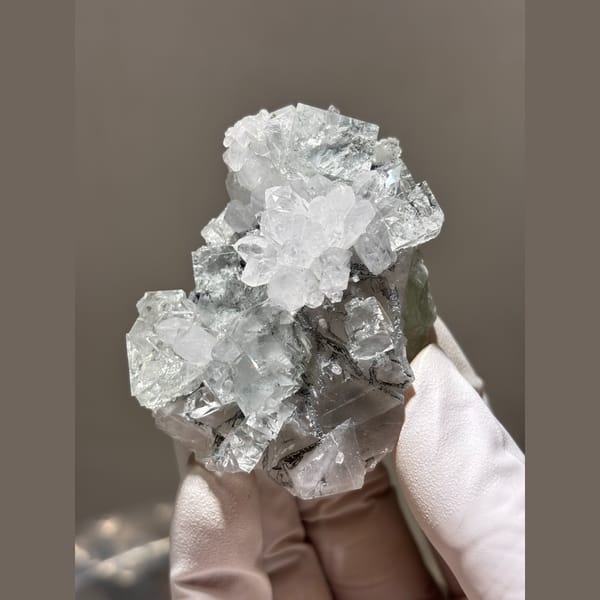 Clear stepped fluorite with quartz and calcite from Zhejiang — complete view