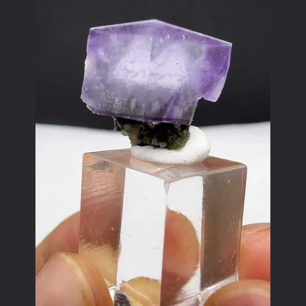 Purple Fluorite with Octahedron Phantom Yaogangxian 1.3 cm — alternate view