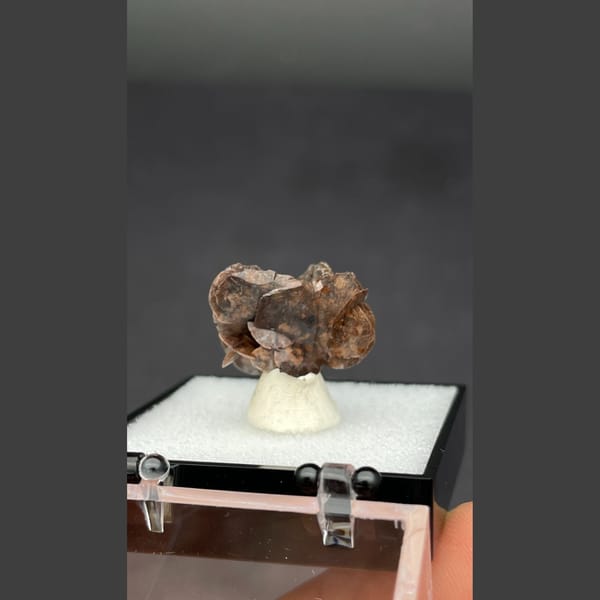 Chocolate calcite A from Guangdong — detail view