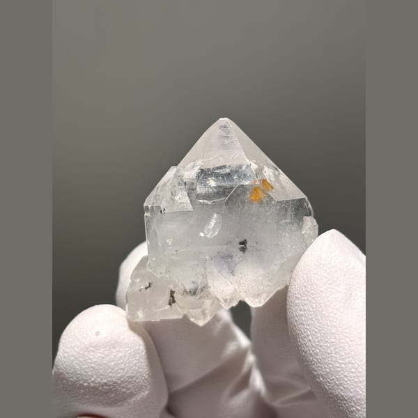 Garden quartz floater from Sichuan — alternate view