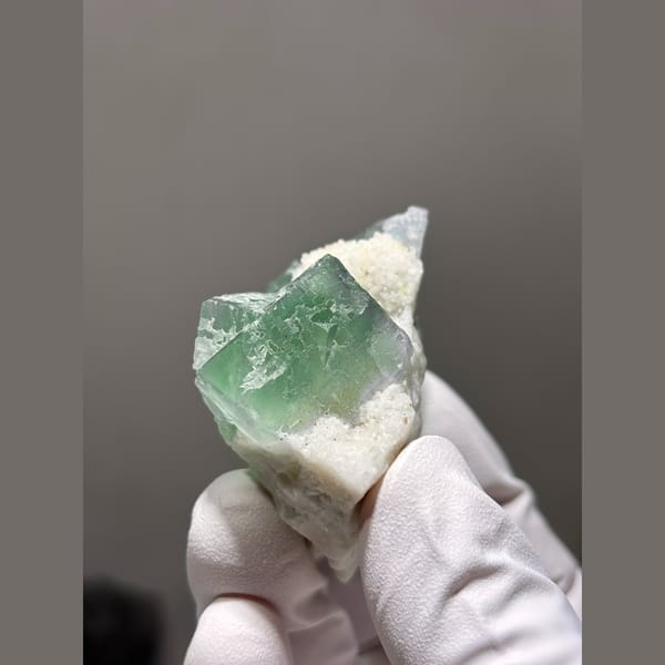 Pale database fluorite from Hunan — complete view