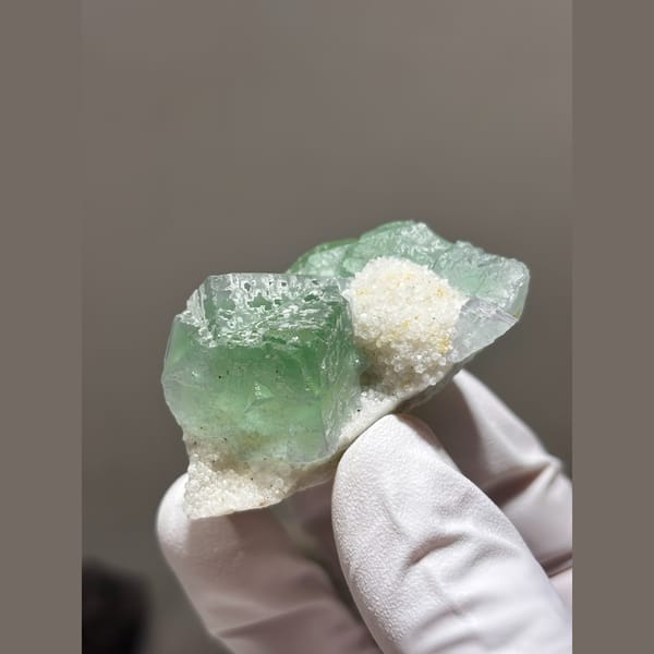 Pale database fluorite from Hunan — alternate view