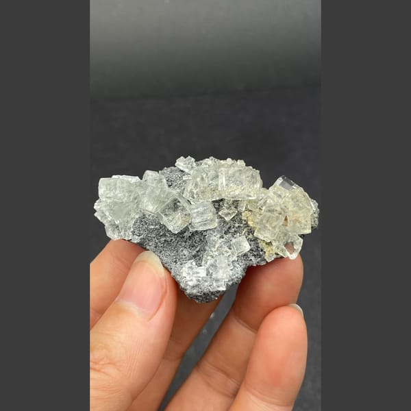Fluorite mid from Fujian — detail view