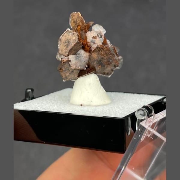 Chocolate calcite B from Guangdong — detail view