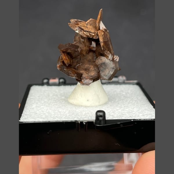 Chocolate calcite B from Guangdong — detail view