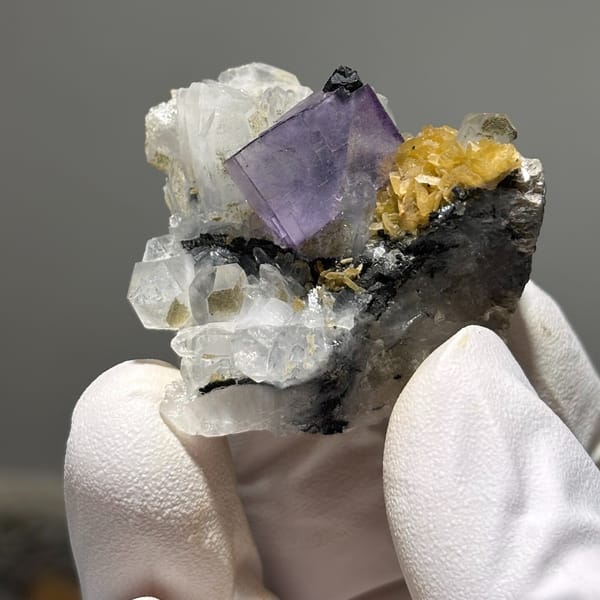 Green fluorite from Yaogangxian — alternate view