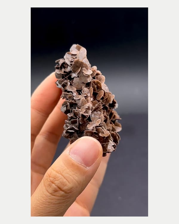 Complete edge profile of thin double-sided Guangdong calcite