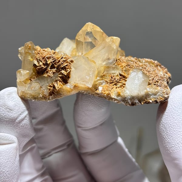 Quartz from Xuebaoding — detail view