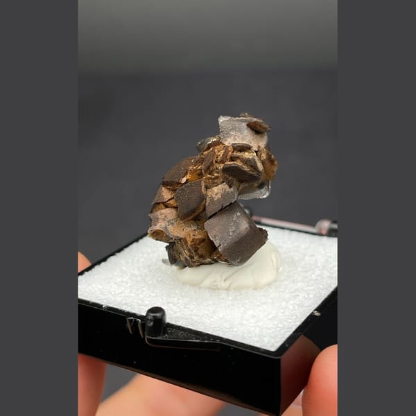 Chocolate calcite D from Guangdong — detail view