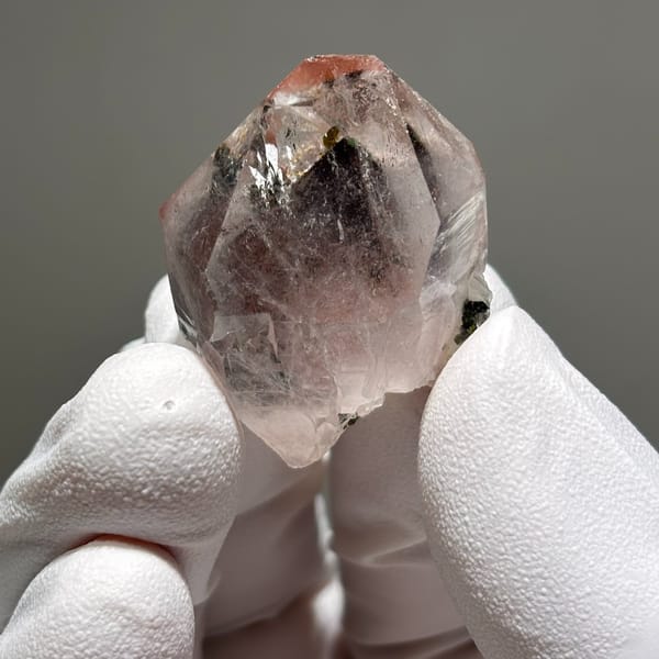 Patterned quartz crystal — complete view