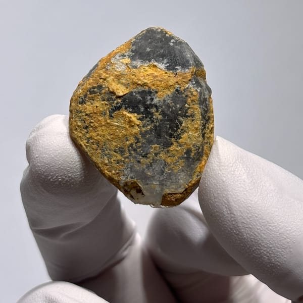 Old-skin spirit quartz — alternate view