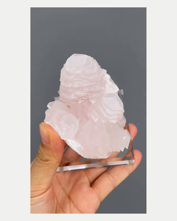 Complete reverse view of pale pink Hunan manganoan calcite