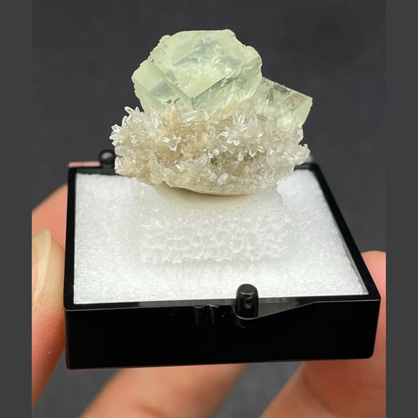 Fluorite with quartz mid from Fujian — detail view
