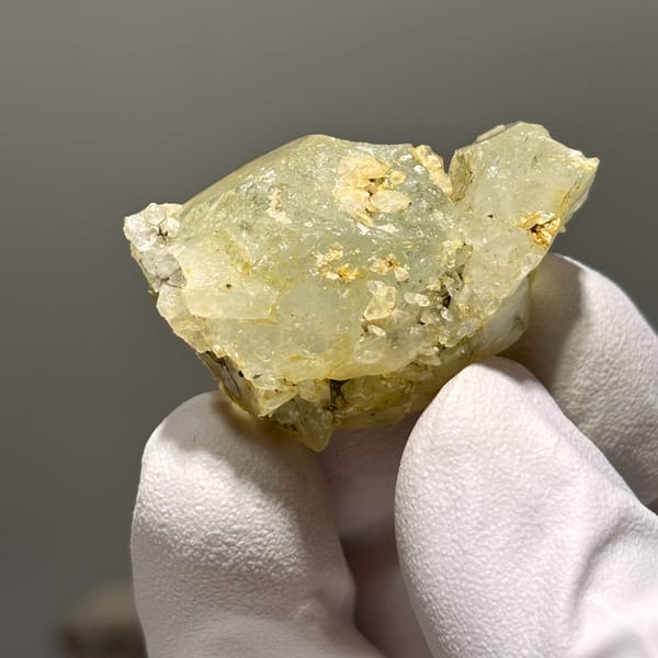 Pale blue aquamarine crystal — complete view