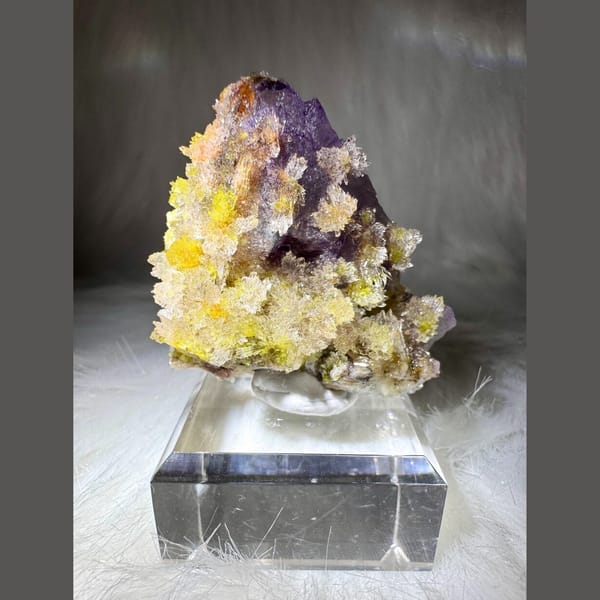 Creedite with Carlhintzeite and Purple Fluorite 5.0 cm — complete view