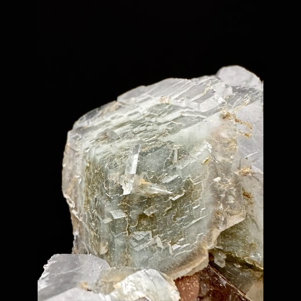 Quartz with layered calcite from Inner Mongolia — detail view