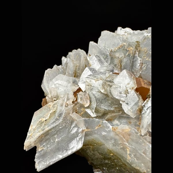Quartz with layered calcite from Inner Mongolia — detail view