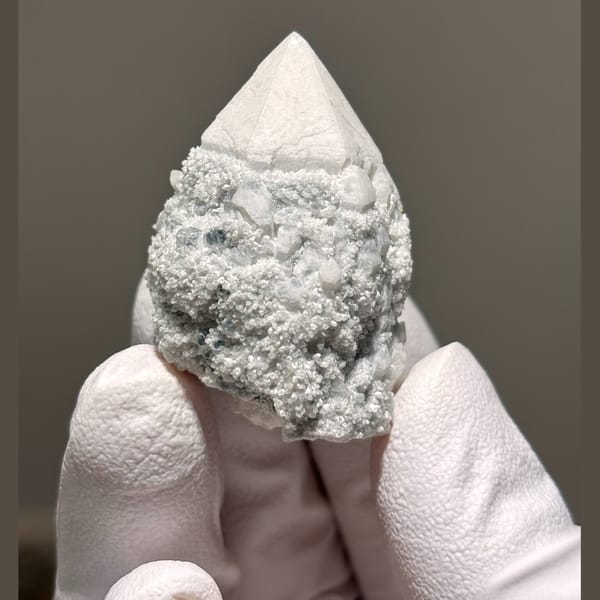 Quartz from Inner Mongolia — complete view