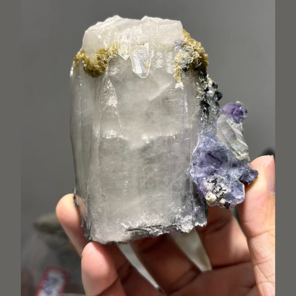 Quartz with fluorite from Yaogangxian — alternate view