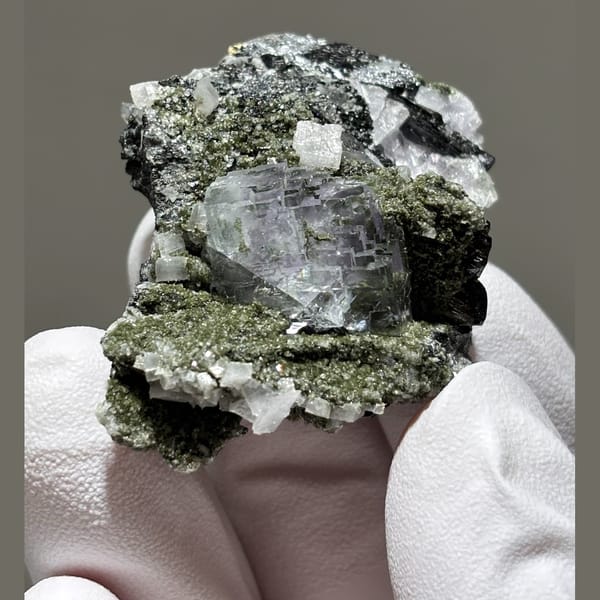 Fluorite from Yaogangxian — alternate view
