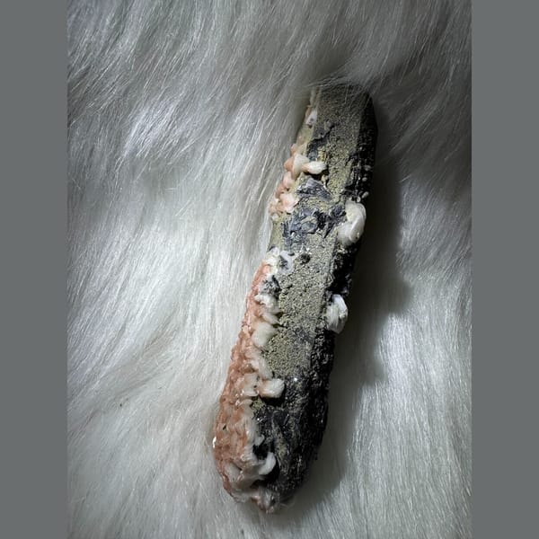 Quartz with Pink Calcite and Specularite Inner Mongolia 10.0 cm — detail view