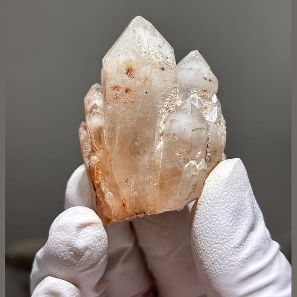 Multi-tip quartz — alternate view