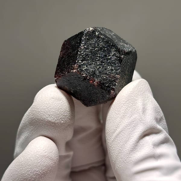 Garnet thumbnail — complete view