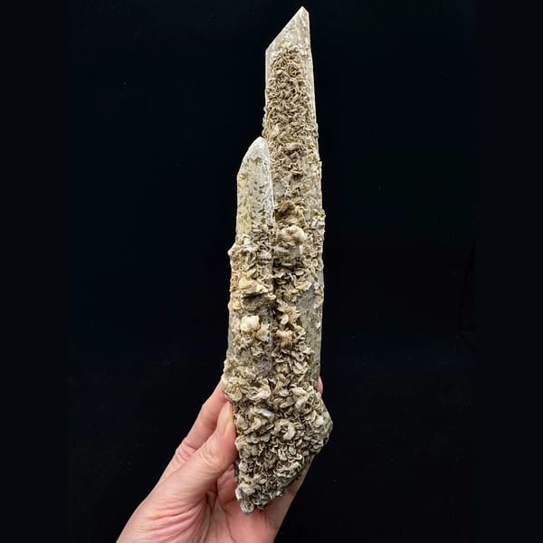 Tall quartz with petal calcite from Inner Mongolia — complete view