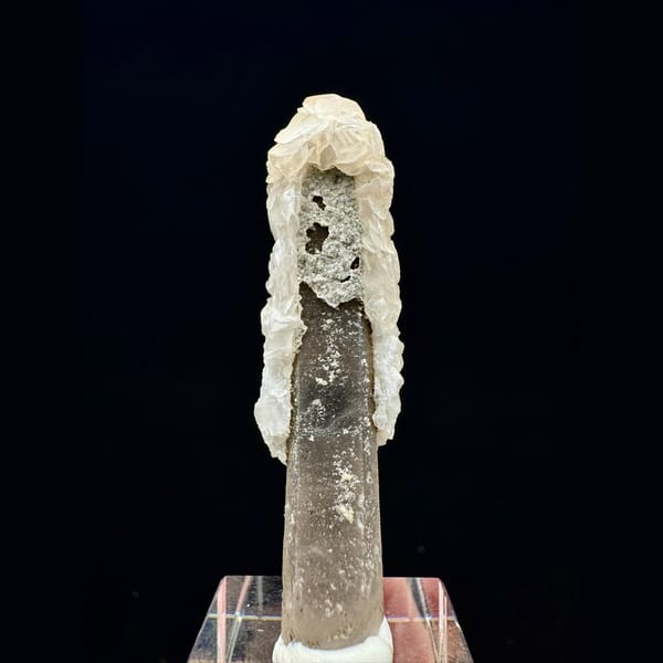 Green-skinned quartz with pale pink calcite from Inner Mongolia — alternate view