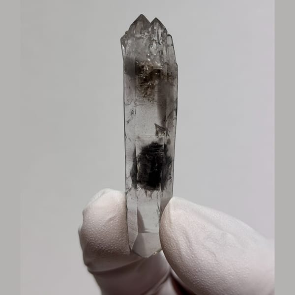 DT quartz from Jinkouhe — complete view