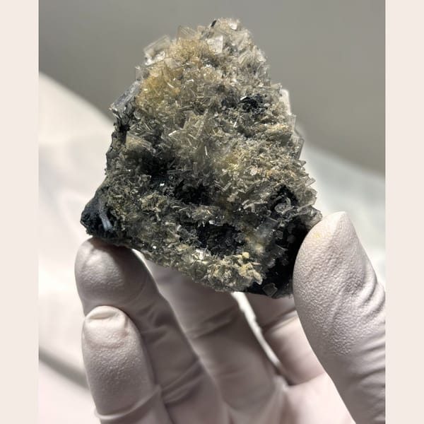 Barite with stibnite association — alternate view