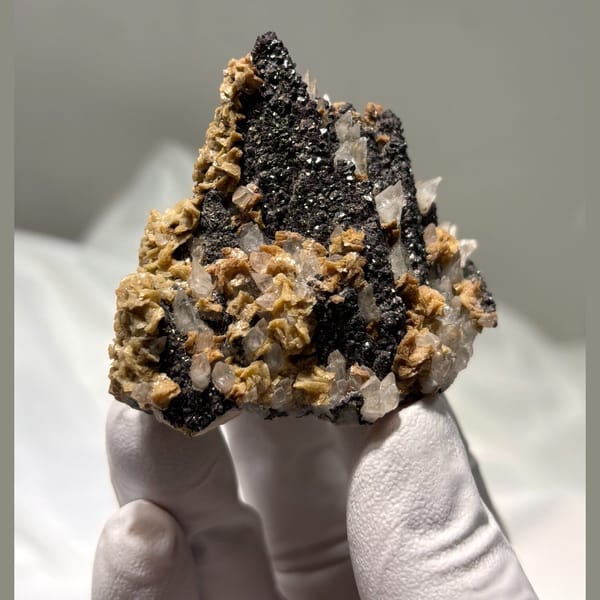 Calcite with dolomite and pyrite from Hubei — alternate view