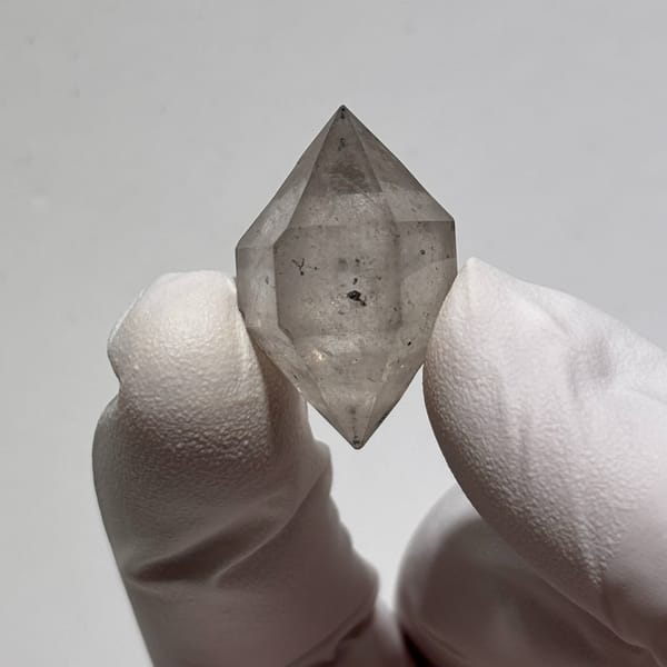 Complete sketch spirit quartz from Yunnan — complete view