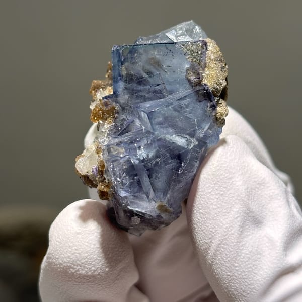 Yaogangxian fluorite A — complete view