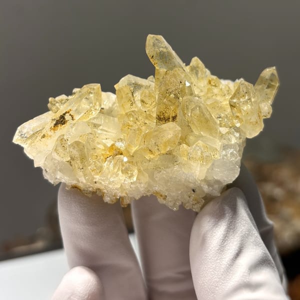 Himalayan quartz from Tibet — complete view
