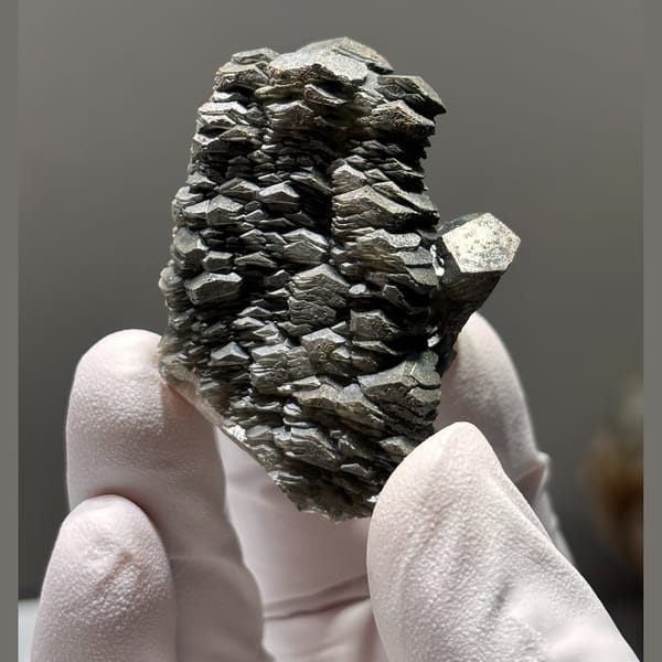 Layered thousand-layer calcite from Hubei — alternate view