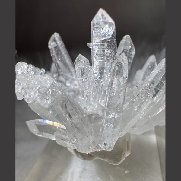 Clear Quartz Cluster 4.0 cm — detail view