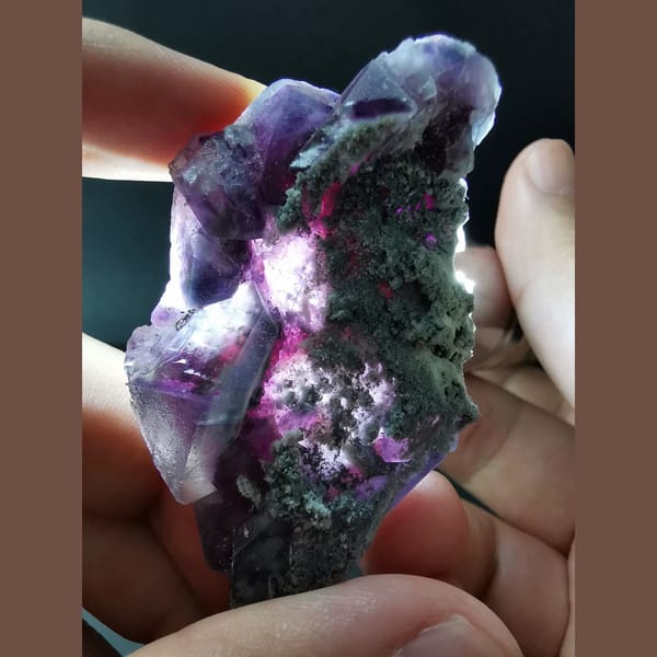 Blue-purple fluorite from Yindu — alternate view