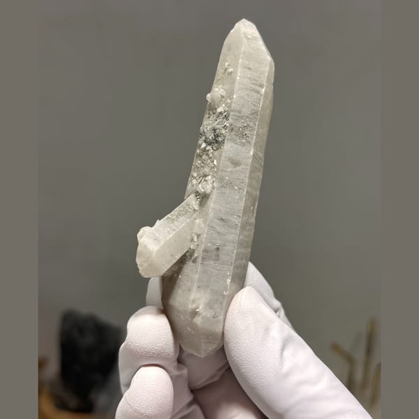 Long DT quartz from Inner Mongolia — alternate view