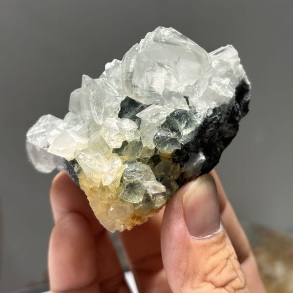Calcite with fluorite from Fujian — alternate view